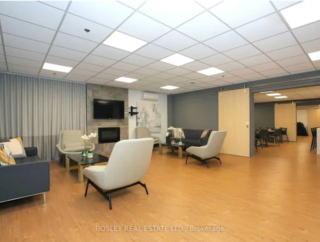 Additional image 36 of 60 Southport St Unit 304