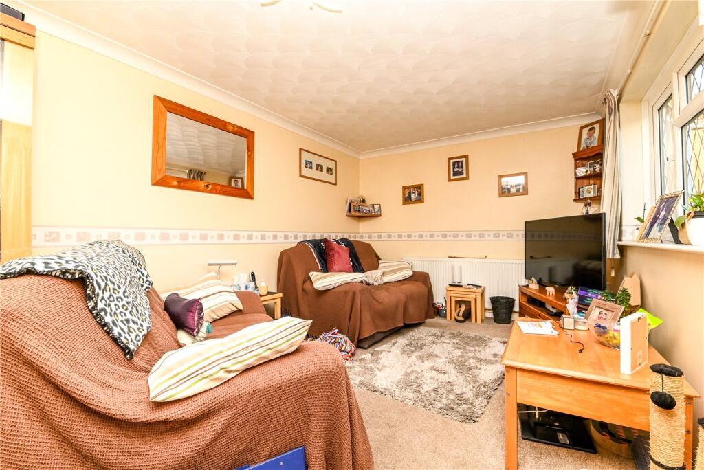 Additional image 3 of Yew Lane, New Milton, Hampshire, BH25