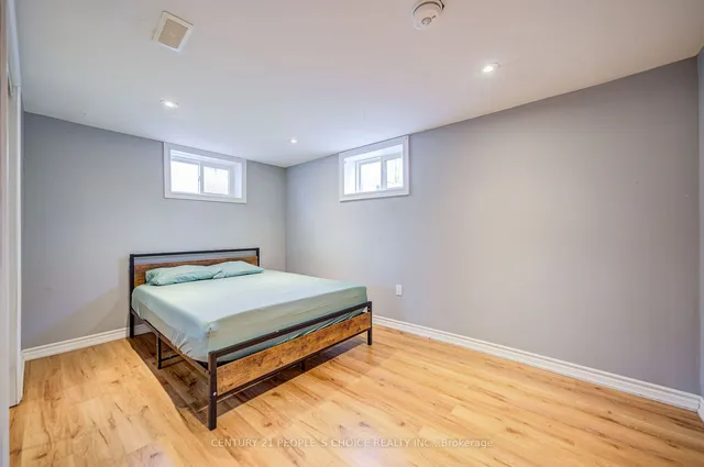 Additional image 32 of 5469 Randolph Cres