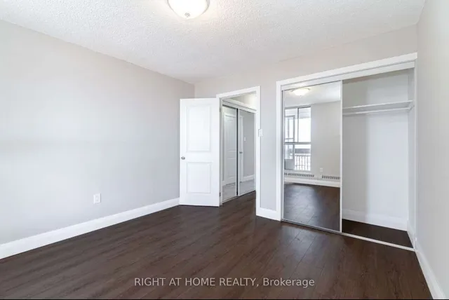 Additional image 18 of 4673 Jane St Unit 621