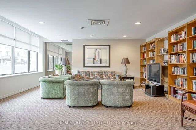 Additional image 35 of 135 George St Unit 402