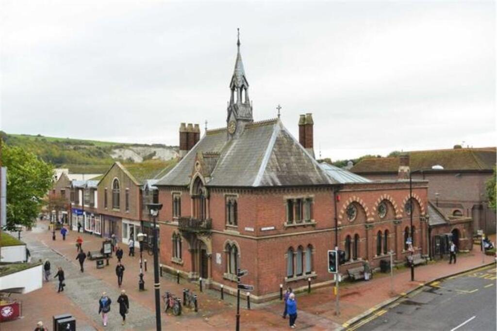 Additional image 10 of Eastgate Street, Lewes, BN7