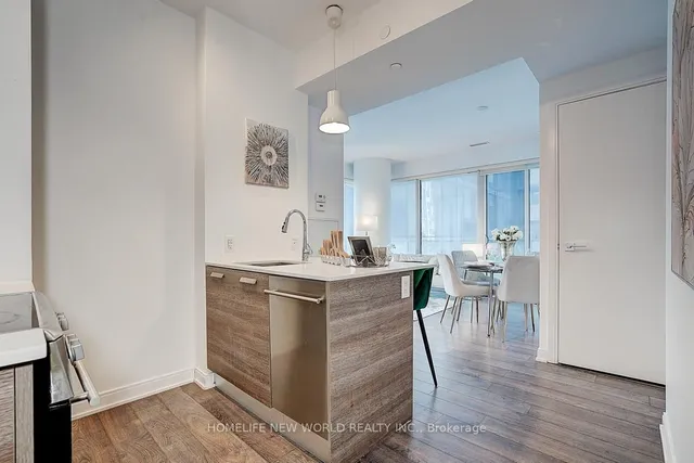 Additional image 23 of 42 Charles St Unit 809