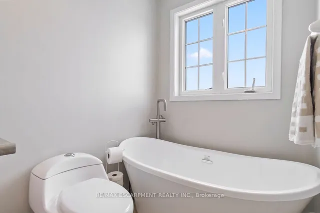 Additional image 24 of 51 Olde Town Rd