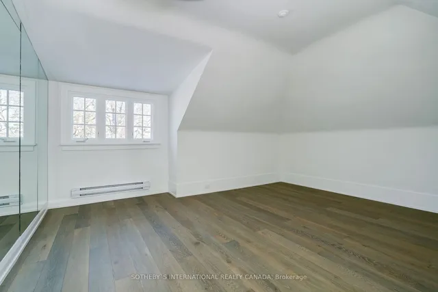 Additional image 35 of 153 Rose Park Dr