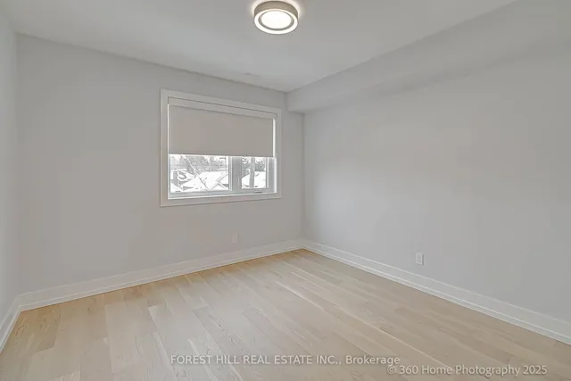 Additional image 18 of 896 Coxwell Ave