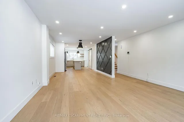 Additional image 6 of 3135 MICHAEL Cres