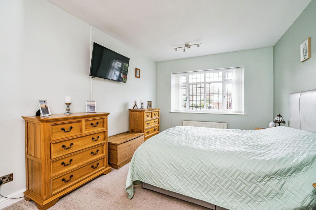 Additional image 10 of ROMSLEY, Eastleigh Drive