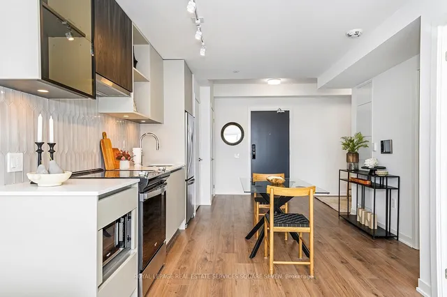 Additional image 23 of 395 Dundas St Unit 413