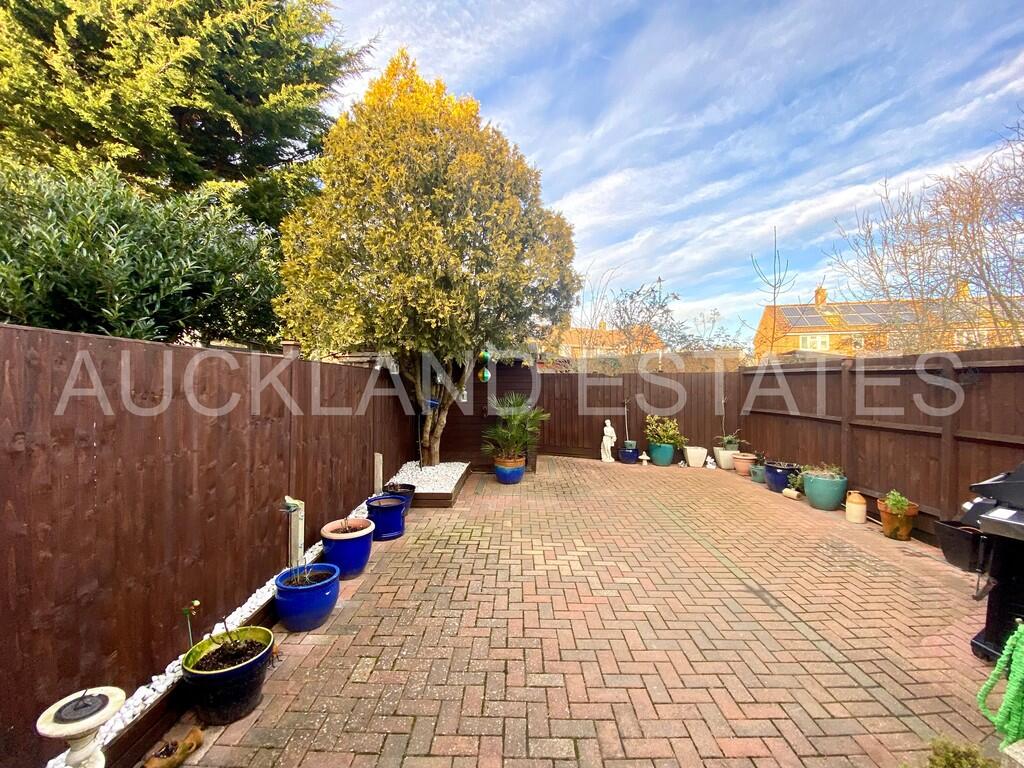 Additional image 25 of Vincenzo Close, Welham Green