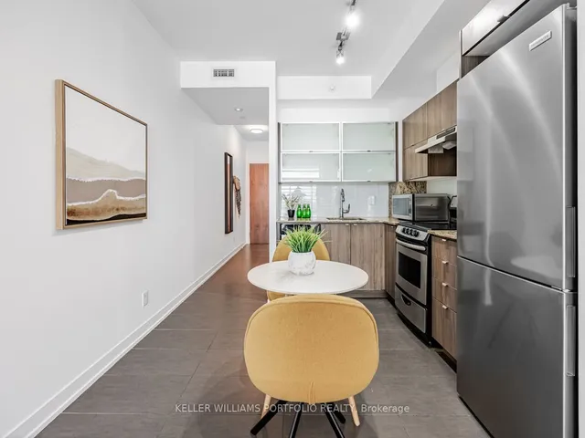 Additional image 6 of 170 Fort York Blvd Unit 2012