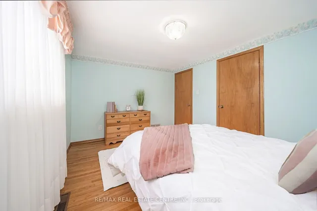 Additional image 31 of 32 Governor Grove Cres