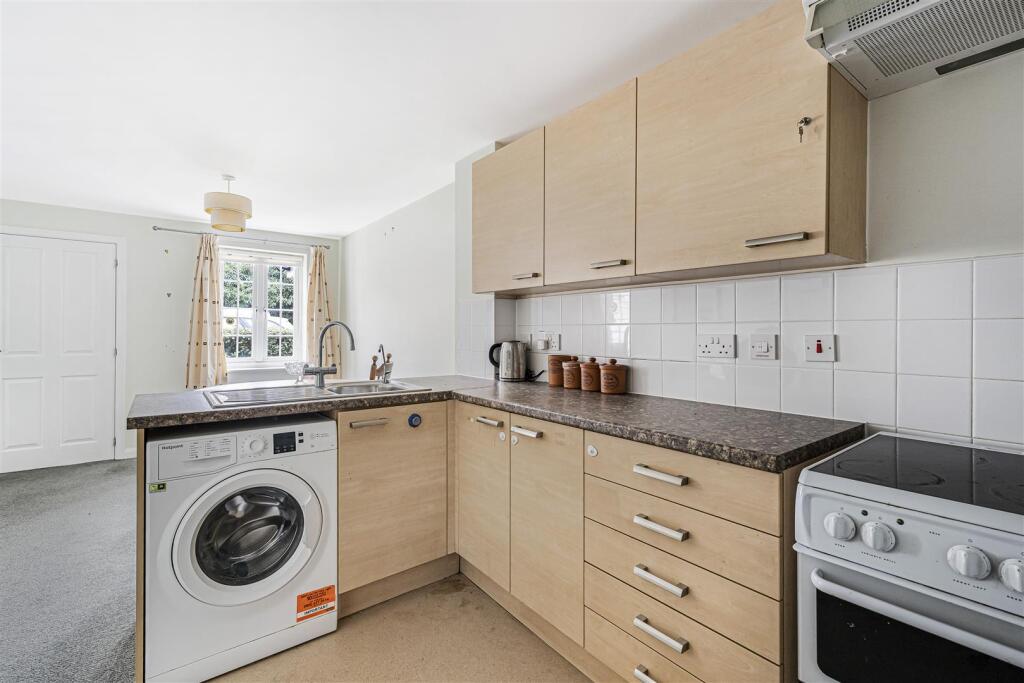 Additional image 20 of Meadow Lane, Newmarket