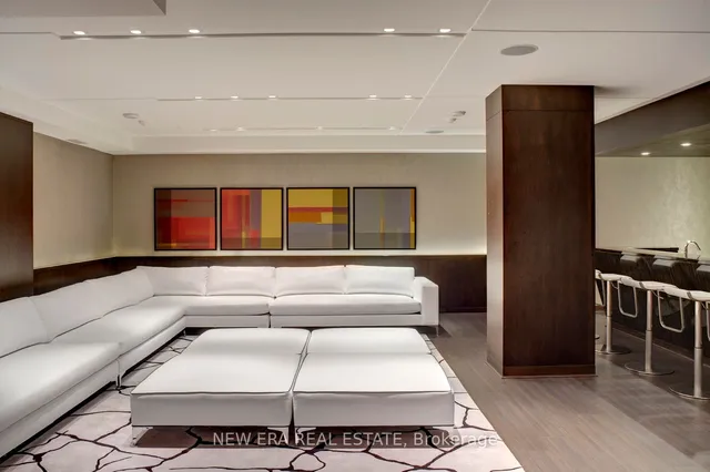 Additional image 37 of 478 King St Unit PH01