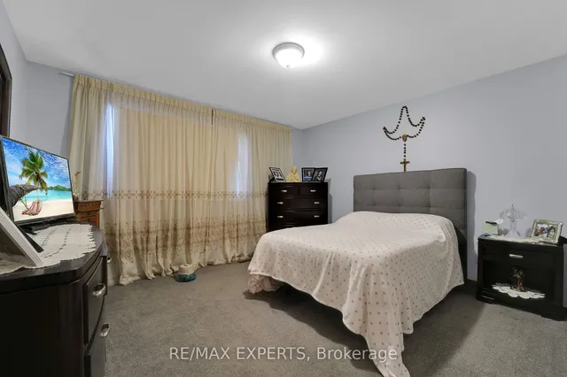 Additional image 15 of 155 Arleta Ave