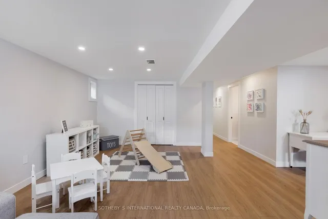 Additional image 36 of 34 Vickson Crt