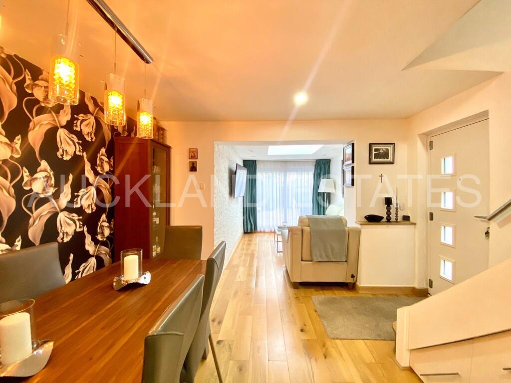 Additional image 8 of Vincenzo Close, Welham Green