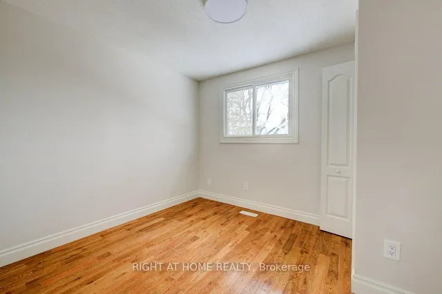 Additional image 19 of 144 Mooregate Cres