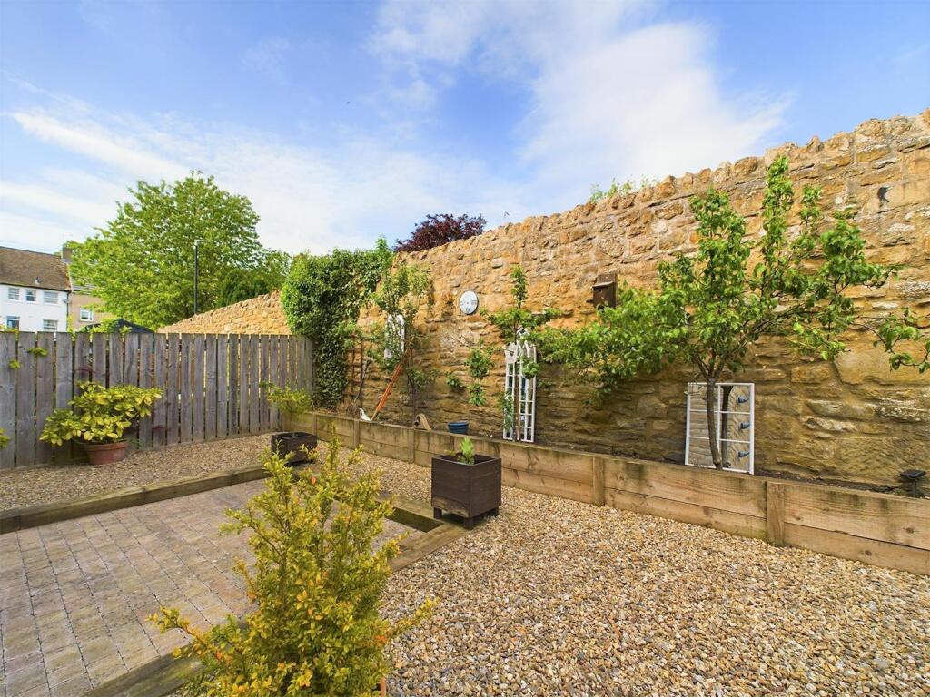 Additional image 5 of 27 Thorngate Place, Barnard Castle