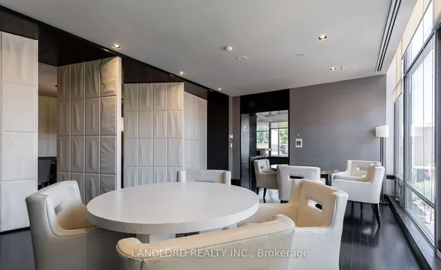 Additional image 29 of 21 Scollard St Unit 209