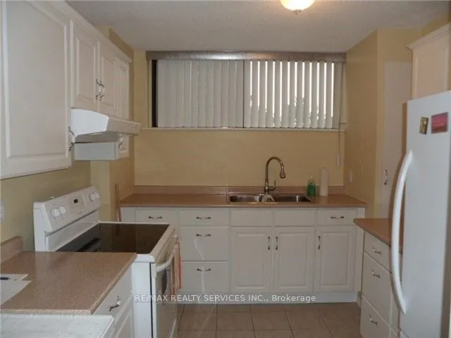 Additional image 8 of 4689 Jane St Unit 409