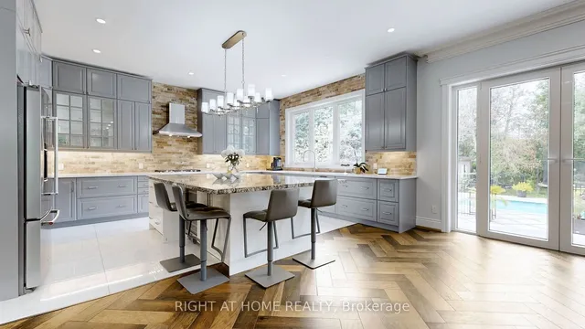 Additional image 11 of 10 Avery Ave