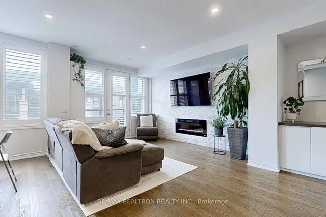 Additional image 4 of 418 Athabasca Common