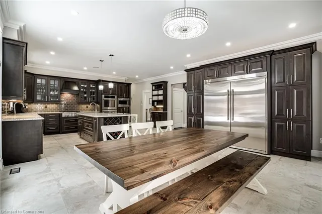 Additional image 11 of 693 Cedar Ave