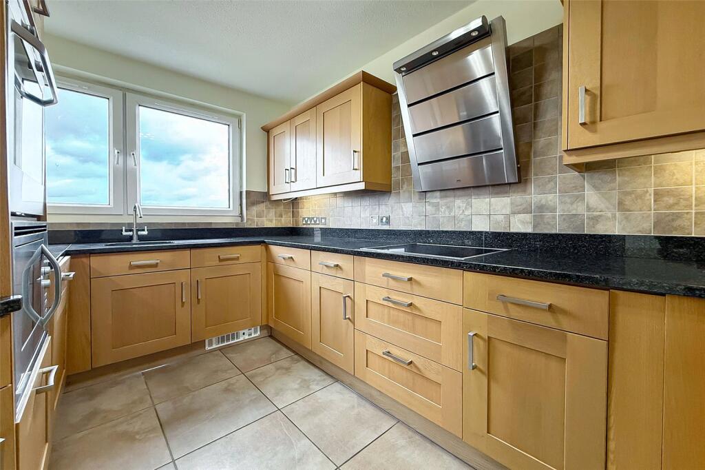 Additional image 4 of Kingmere, South Terrace, Littlehampton, West Sussex