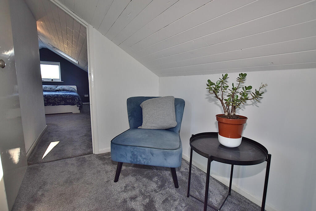 Additional image 14 of Hudswell