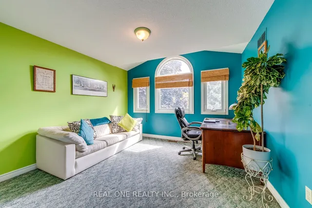Additional image 30 of 566 Blenheim Cres