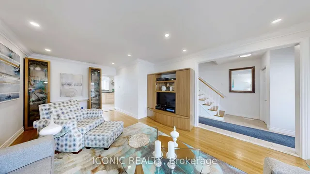 Additional image 3 of 11 Faulkner Cres