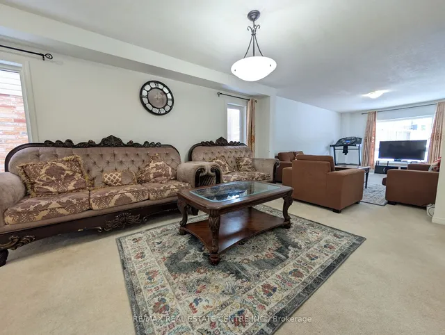 Additional image 8 of 434 Woodbine Ave