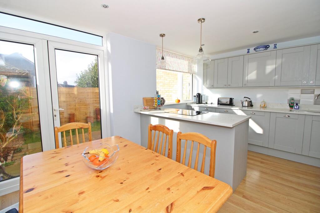 Additional image 12 of Holmdene Close, Beckenham, BR3