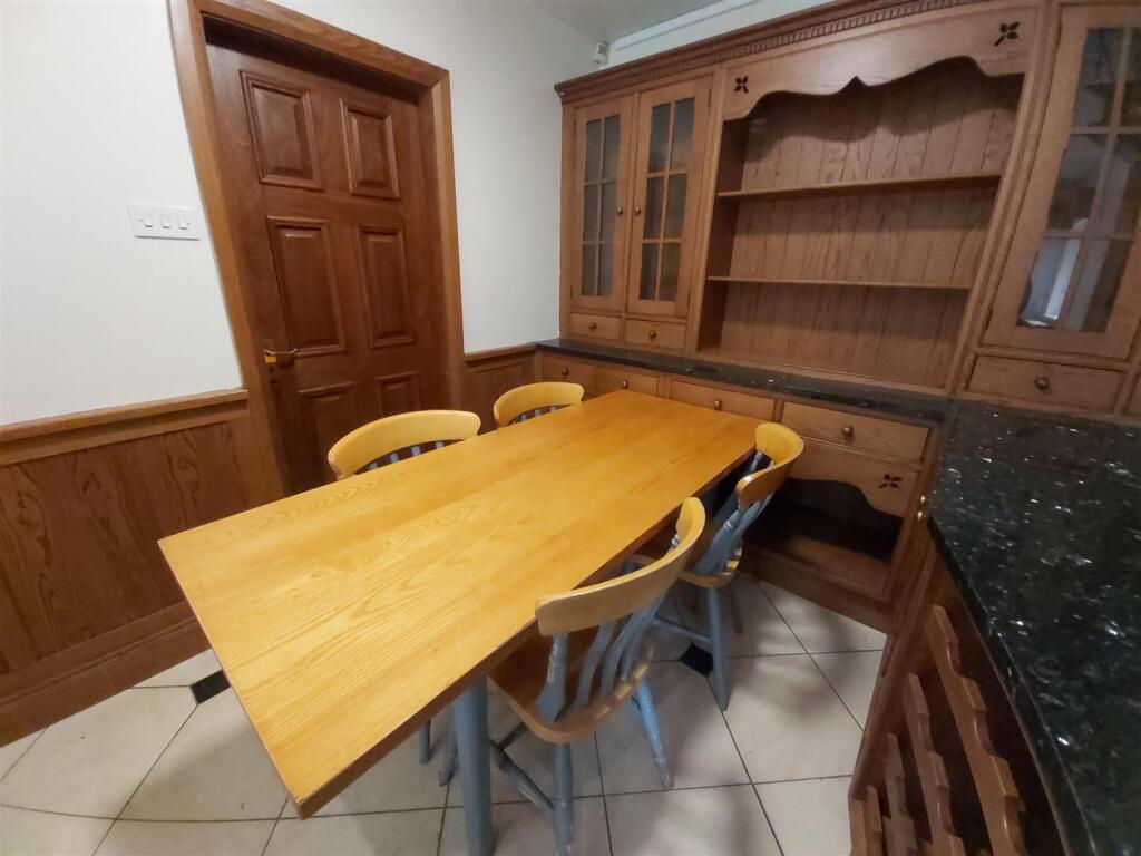 Additional image 9 of Eastern Road