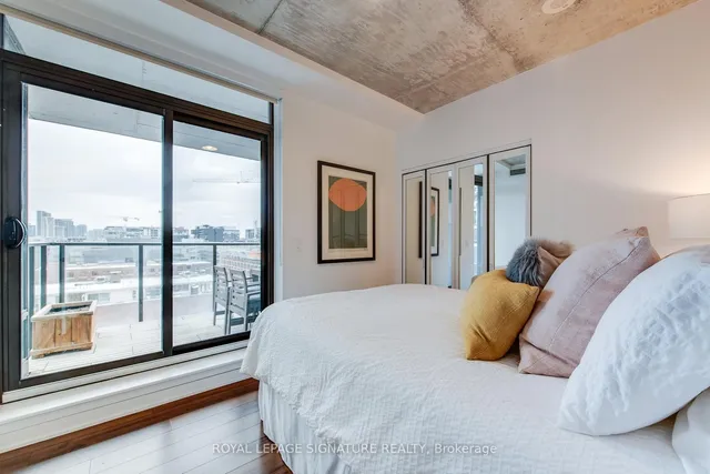 Additional image 23 of 400 Wellington St Unit PH1106