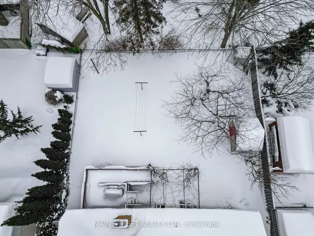 Additional image 31 of 92 Queenston Cres