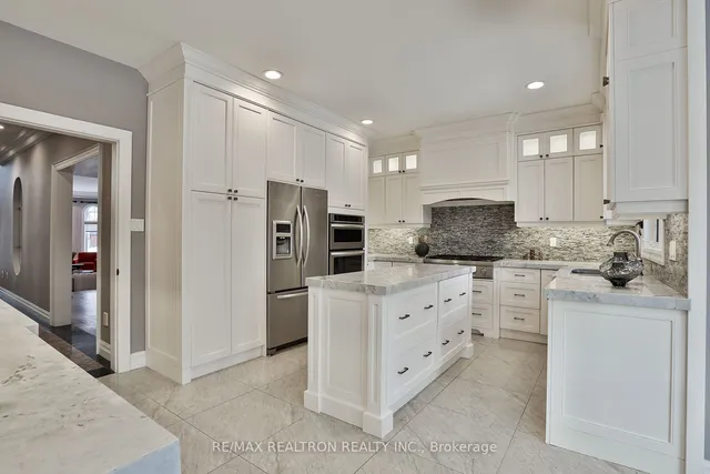 Additional image 17 of 243 Dunview Ave