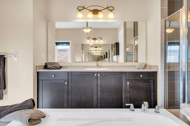 Additional image 29 of 142 Lloyd Sanderson Dr