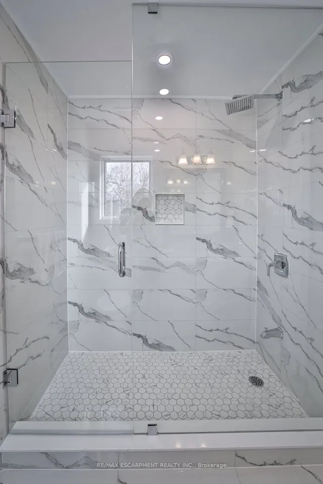 Additional image 26 of 2204 Shadetree Ave