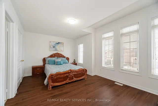 Additional image 32 of 71 Vanderpool Cres