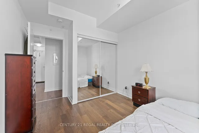 Additional image 12 of 3560 st clair Ave Unit 302