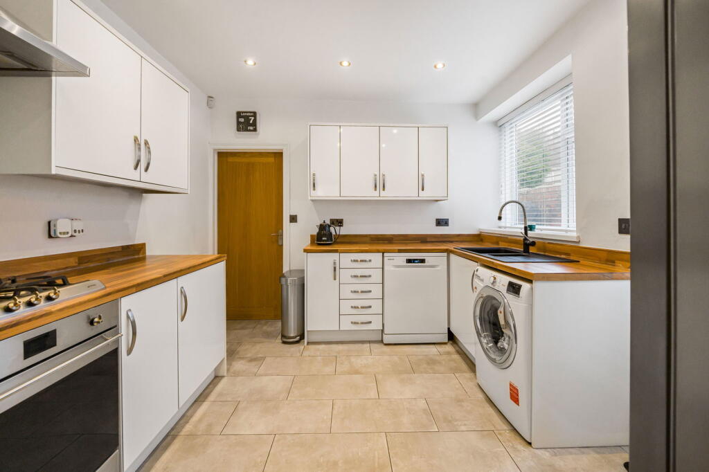 Additional image 8 of Dilwyn Avenue, Hengoed, CF82 7AG