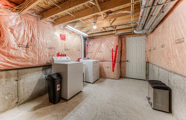 Additional image 20 of 94 Sophia Cres
