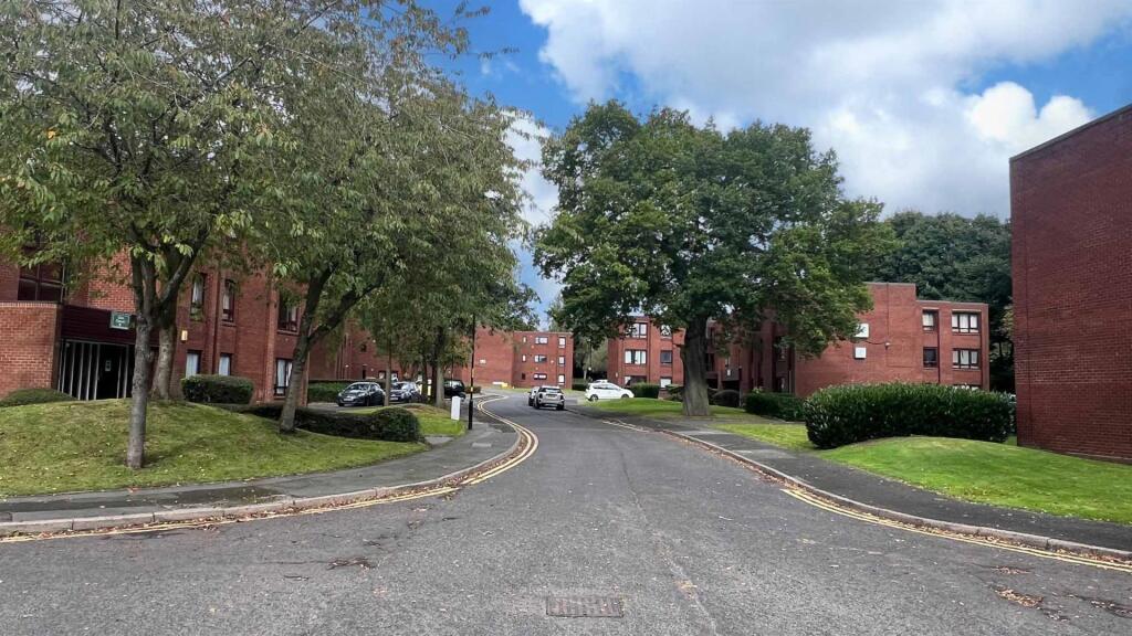 Additional image 20 of 1 Sycamore Court, 12 Bowlas Avenue, Four Oaks, Sutton Coldfield