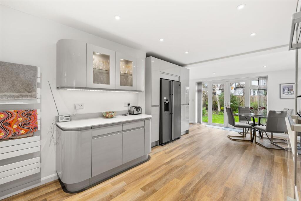 Additional image 7 of Park Avenue, Hove
