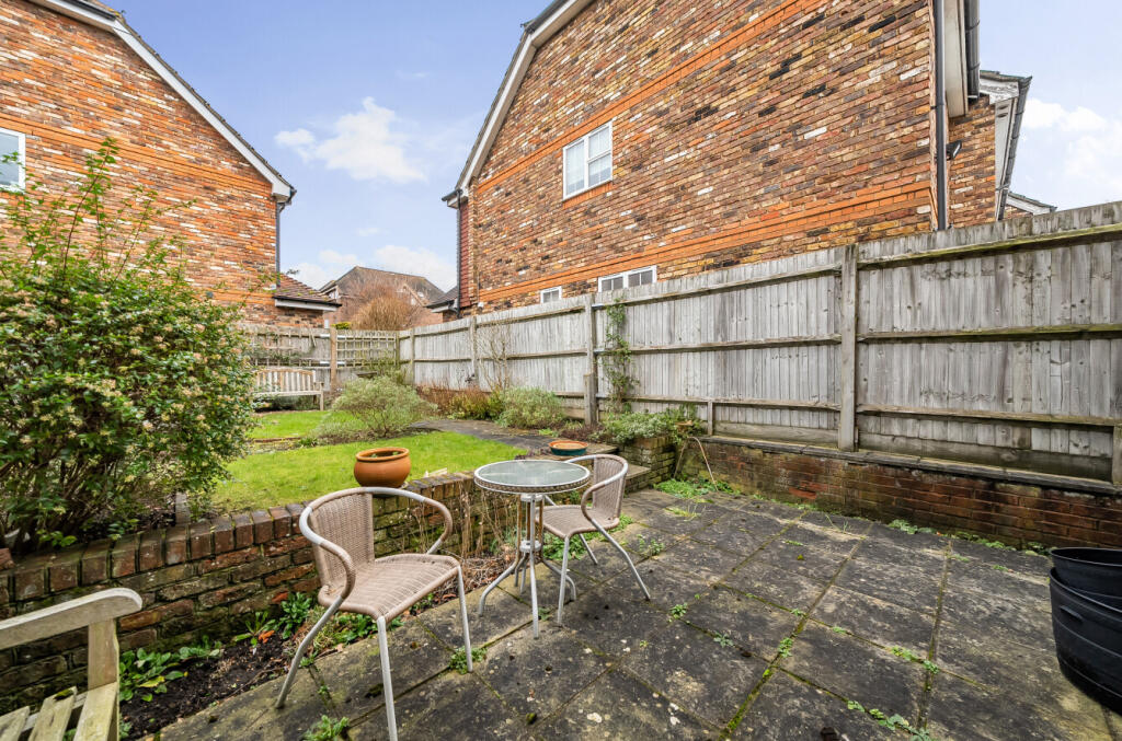 Additional image 11 of Duxberry Close, Bromley, BR2