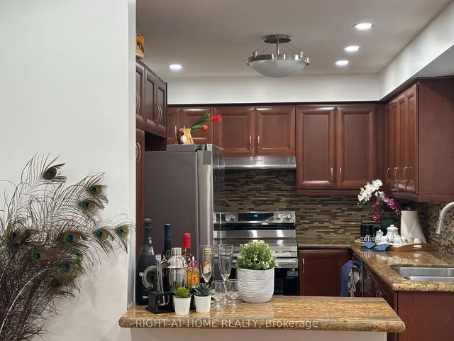 Additional image 13 of 242 Roywood Dr