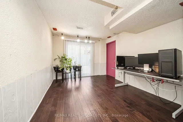 Additional image 33 of 24 Carleton Pl