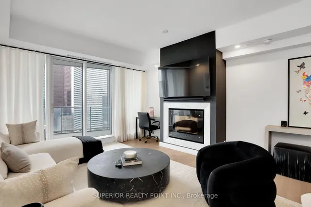 Additional image 11 of 180 University Ave Unit 4408